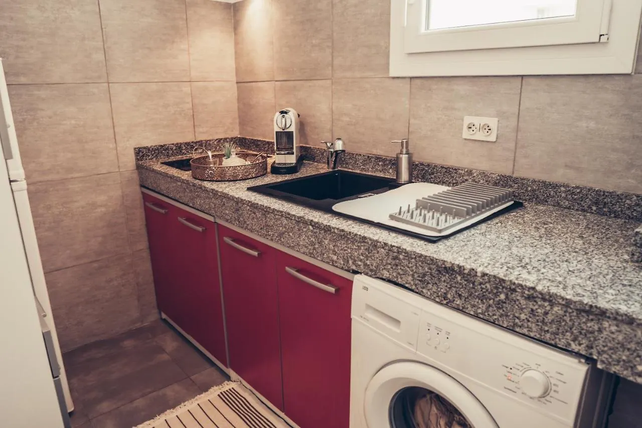 Appartement MAGNIFIQUE STUDIO CENTRE VILLE TOULON - Spacieux Climatisation Calme Rare Pas de parking privé stationnement gratuit dans la rue France
